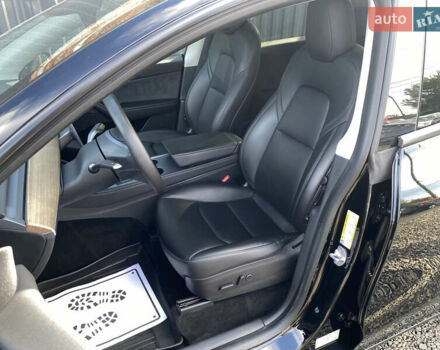 Тесла Model Y 2022 у Луцьку на Automoto.ua Чорний Тесла Model Y, об'ємом двигуна 0 л та пробігом 224 тис. км за 27500 $, фото 85 на Automoto.ua