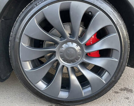Тесла Model Y 2022 в Ровно на Automoto.ua Черный Тесла Model Y, объемом двигателя 0 л и пробегом 83 тыс. км за 25900 $, фото 32 на Automoto.ua