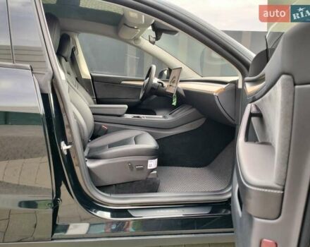Чорний Тесла Model Y, об'ємом двигуна 0 л та пробігом 23 тис. км за 30000 $, фото 28 на Automoto.ua