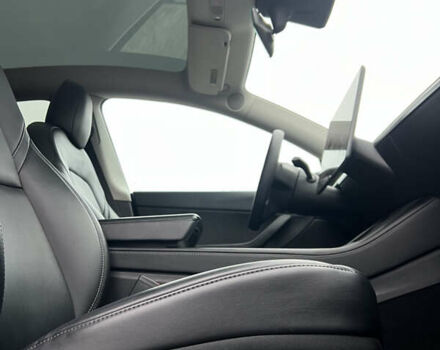 Черный Тесла Model Y, объемом двигателя 0 л и пробегом 61 тыс. км за 22900 $, фото 26 на Automoto.ua