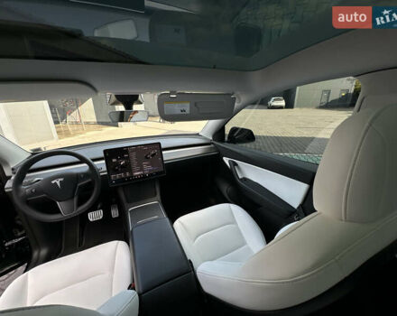 Черный Тесла Model Y, объемом двигателя 0 л и пробегом 136 тыс. км за 26199 $, фото 45 на Automoto.ua