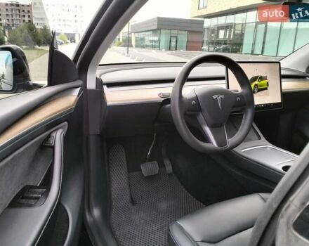 Чорний Тесла Model Y, об'ємом двигуна 0 л та пробігом 23 тис. км за 30000 $, фото 21 на Automoto.ua
