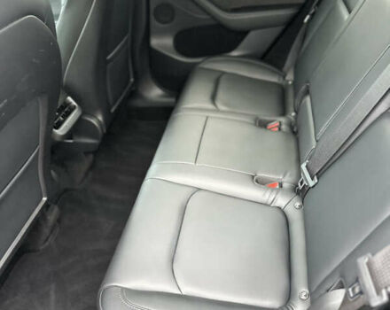 Чорний Тесла Model Y, об'ємом двигуна 0 л та пробігом 27 тис. км за 28900 $, фото 15 на Automoto.ua