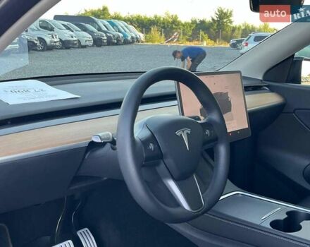 Черный Тесла Model Y, объемом двигателя 0 л и пробегом 73 тыс. км за 27890 $, фото 13 на Automoto.ua