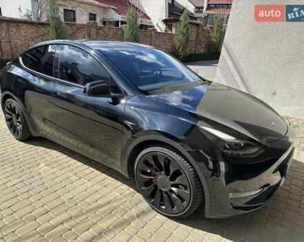 Черный Тесла Model Y, объемом двигателя 0 л и пробегом 36 тыс. км за 40800 $, фото 25 на Automoto.ua