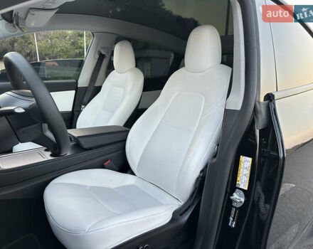 Чорний Тесла Model Y, об'ємом двигуна 0 л та пробігом 135 тис. км за 26499 $, фото 28 на Automoto.ua
