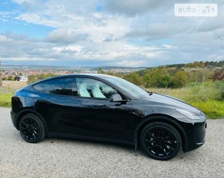 Чорний Тесла Model Y, об'ємом двигуна 0 л та пробігом 10 тис. км за 40999 $, фото 5 на Automoto.ua