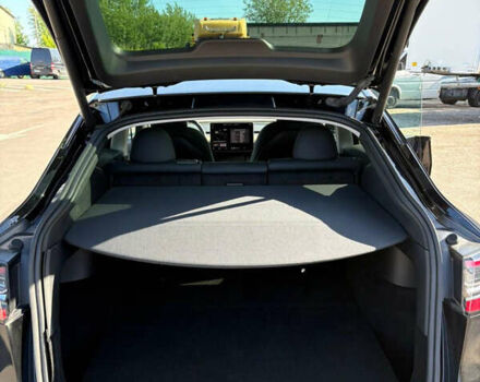 Тесла Model Y 2022 в Ровно на Automoto.ua Черный Тесла Model Y, объемом двигателя 0 л и пробегом 51 тыс. км за 23699 $, фото 15 на Automoto.ua