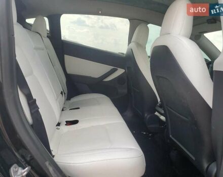 Черный Тесла Model Y, объемом двигателя 0 л и пробегом 136 тыс. км за 10200 $, фото 10 на Automoto.ua