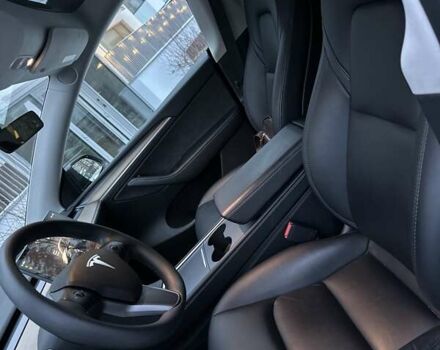 Чорний Тесла Model Y, об'ємом двигуна 0 л та пробігом 27 тис. км за 29000 $, фото 23 на Automoto.ua