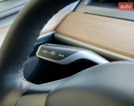 Чорний Тесла Model Y, об'ємом двигуна 0 л та пробігом 130 тис. км за 25500 $, фото 32 на Automoto.ua