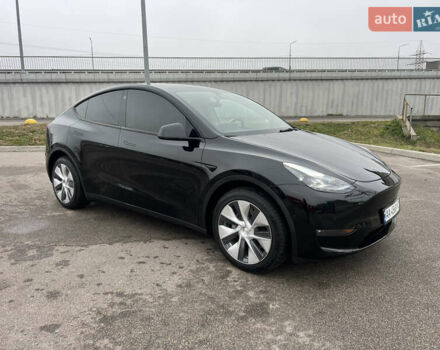 Черный Тесла Model Y, объемом двигателя 0 л и пробегом 61 тыс. км за 22900 $, фото 2 на Automoto.ua