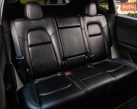 Черный Тесла Model Y, объемом двигателя 0 л и пробегом 155 тыс. км за 23000 $, фото 27 на Automoto.ua