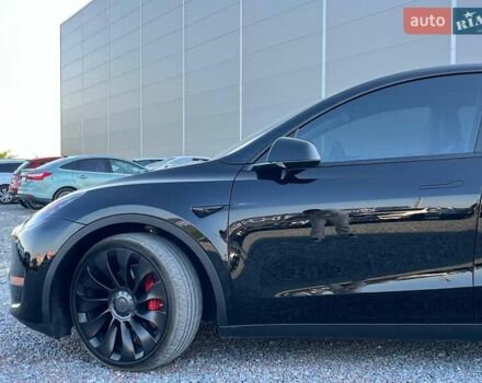 Черный Тесла Model Y, объемом двигателя 0 л и пробегом 73 тыс. км за 27890 $, фото 10 на Automoto.ua