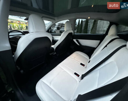 Черный Тесла Model Y, объемом двигателя 0 л и пробегом 85 тыс. км за 28000 $, фото 26 на Automoto.ua