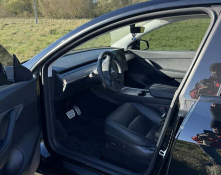 Тесла Model Y 2022 в Тернополе на Automoto.ua Черный Тесла Model Y, объемом двигателя 0 л и пробегом 81 тыс. км за 25600 $, фото 9 на Automoto.ua