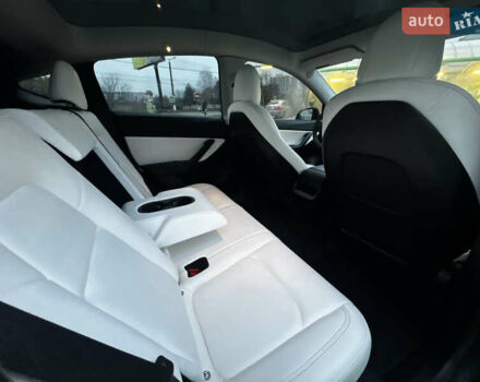 Черный Тесла Model Y, объемом двигателя 0 л и пробегом 85 тыс. км за 28000 $, фото 35 на Automoto.ua