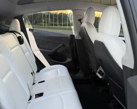 Тесла Model Y 2022 в Киеве на Automoto.ua Черный Тесла Model Y, объемом двигателя 0 л и пробегом 42 тыс. км за 28900 $, фото 4 на Automoto.ua