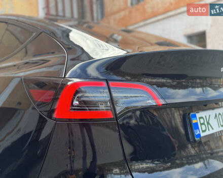 Черный Тесла Model Y, объемом двигателя 0 л и пробегом 58 тыс. км за 34500 $, фото 13 на Automoto.ua