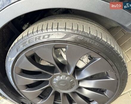 Тесла Model Y 2022 в Луцке на Automoto.ua Черный Тесла Model Y, объемом двигателя 0 л и пробегом 222 тыс. км за 19999 $, фото 25 на Automoto.ua