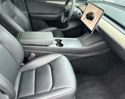 Чорний Тесла Model Y, об'ємом двигуна 0 л та пробігом 27 тис. км за 28900 $, фото 22 на Automoto.ua