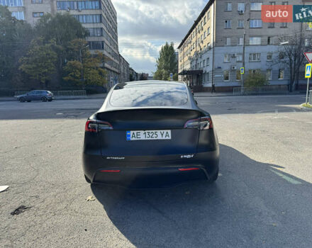 Черный Тесла Model Y, объемом двигателя 0 л и пробегом 50 тыс. км за 39999 $, фото 4 на Automoto.ua
