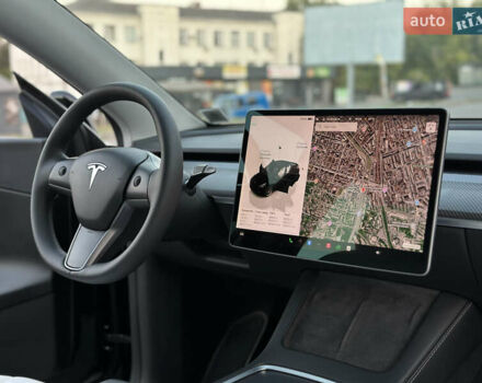 Чорний Тесла Model Y, об'ємом двигуна 0 л та пробігом 135 тис. км за 26499 $, фото 47 на Automoto.ua