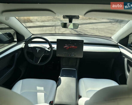 Черный Тесла Model Y, объемом двигателя 0 л и пробегом 24 тыс. км за 31000 $, фото 39 на Automoto.ua