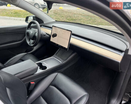 Черный Тесла Model Y, объемом двигателя 0 л и пробегом 61 тыс. км за 22900 $, фото 24 на Automoto.ua