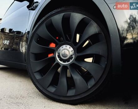 Черный Тесла Model Y, объемом двигателя 0 л и пробегом 44 тыс. км за 34200 $, фото 7 на Automoto.ua
