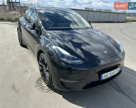Черный Тесла Model Y, объемом двигателя 0 л и пробегом 36 тыс. км за 40800 $, фото 1 на Automoto.ua