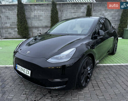 Черный Тесла Model Y, объемом двигателя 0 л и пробегом 85 тыс. км за 28000 $, фото 2 на Automoto.ua