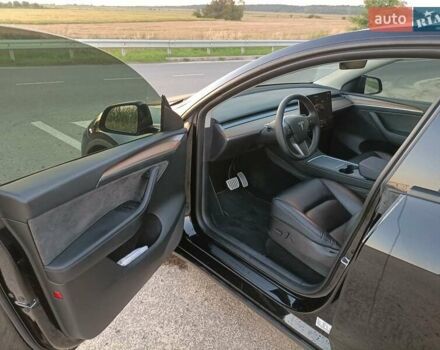 Черный Тесла Model Y, объемом двигателя 0 л и пробегом 50 тыс. км за 26600 $, фото 7 на Automoto.ua