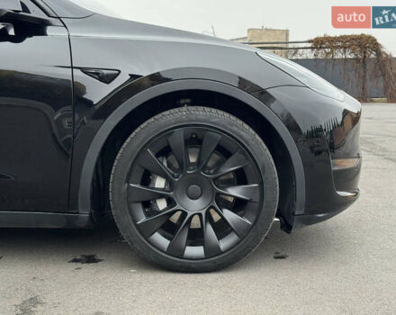 Черный Тесла Model Y, объемом двигателя 0 л и пробегом 68 тыс. км за 25000 $, фото 6 на Automoto.ua