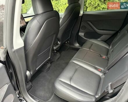 Чорний Тесла Model Y, об'ємом двигуна 0 л та пробігом 43 тис. км за 25000 $, фото 6 на Automoto.ua