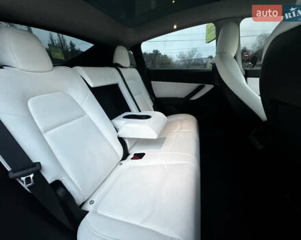 Черный Тесла Model Y, объемом двигателя 0 л и пробегом 85 тыс. км за 28000 $, фото 36 на Automoto.ua