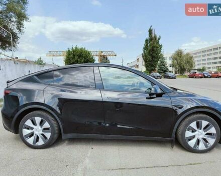 Черный Тесла Model Y, объемом двигателя 0 л и пробегом 69 тыс. км за 35000 $, фото 5 на Automoto.ua