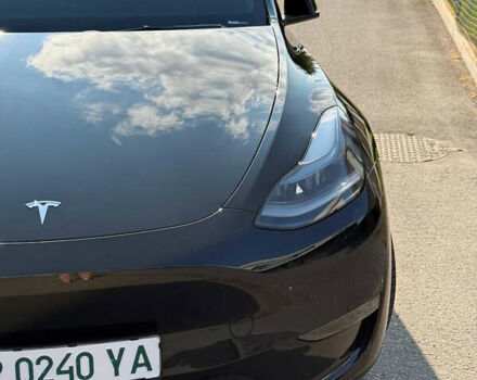 Черный Тесла Model Y, объемом двигателя 0 л и пробегом 79 тыс. км за 31999 $, фото 68 на Automoto.ua