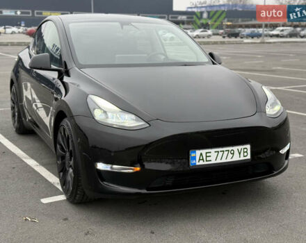 Черный Тесла Model Y, объемом двигателя 0 л и пробегом 22 тыс. км за 27999 $, фото 5 на Automoto.ua