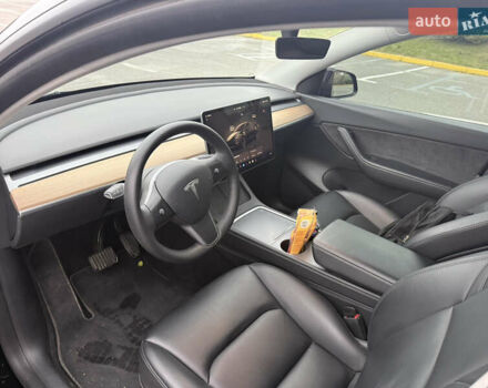 Тесла Model Y 2022 в Ужгороде на Automoto.ua Черный Тесла Model Y, объемом двигателя 0 л и пробегом 65 тыс. км за 26000 $, фото 11 на Automoto.ua