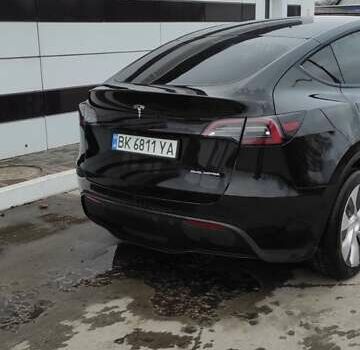 Черный Тесла Model Y, объемом двигателя 0 л и пробегом 46 тыс. км за 25900 $, фото 3 на Automoto.ua