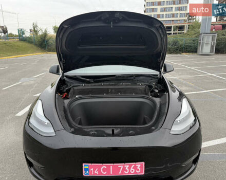 Черный Тесла Model Y, объемом двигателя 0 л и пробегом 65 тыс. км за 27000 $, фото 15 на Automoto.ua