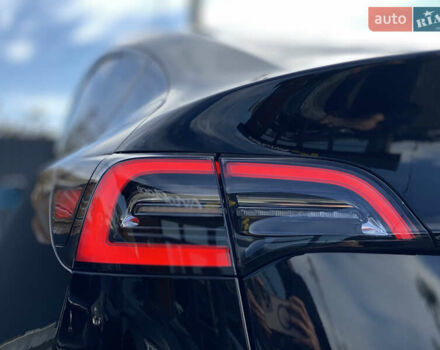 Тесла Model Y 2022 у Луцьку на Automoto.ua Чорний Тесла Model Y, об'ємом двигуна 0 л та пробігом 224 тис. км за 27500 $, фото 17 на Automoto.ua