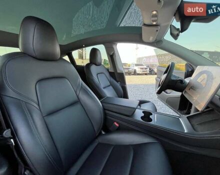 Черный Тесла Model Y, объемом двигателя 0 л и пробегом 73 тыс. км за 27890 $, фото 38 на Automoto.ua
