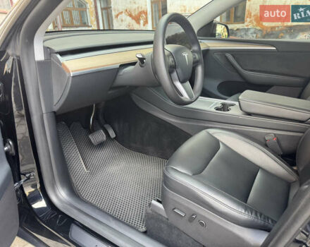 Черный Тесла Model Y, объемом двигателя 0 л и пробегом 58 тыс. км за 34500 $, фото 41 на Automoto.ua