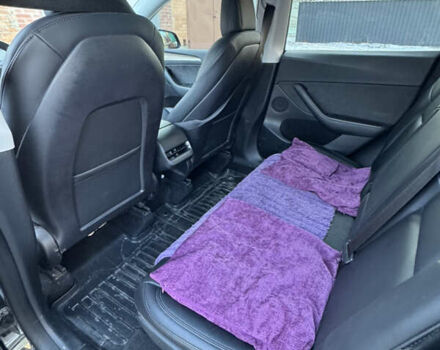 Черный Тесла Model Y, объемом двигателя 0 л и пробегом 58 тыс. км за 30500 $, фото 6 на Automoto.ua