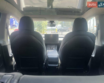 Черный Тесла Model Y, объемом двигателя 0 л и пробегом 45 тыс. км за 24800 $, фото 4 на Automoto.ua