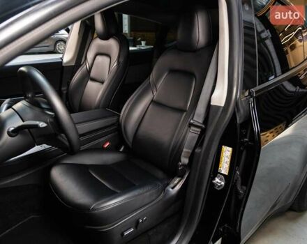 Черный Тесла Model Y, объемом двигателя 0 л и пробегом 155 тыс. км за 23000 $, фото 16 на Automoto.ua