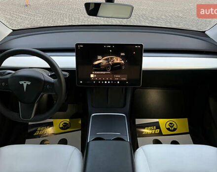 Черный Тесла Model Y, объемом двигателя 0 л и пробегом 121 тыс. км за 25750 $, фото 13 на Automoto.ua