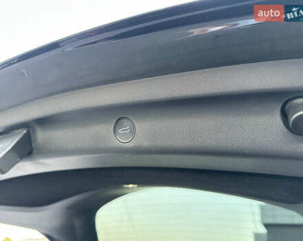 Чорний Тесла Model Y, об'ємом двигуна 0 л та пробігом 135 тис. км за 26499 $, фото 43 на Automoto.ua